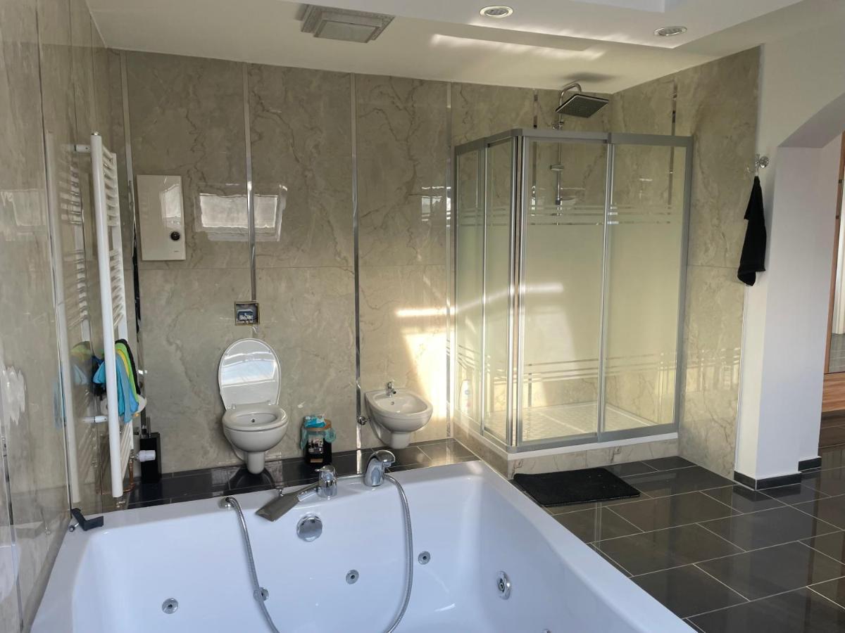 Penthouse Wohnung Ultra Exlusive Duisburg Luaran gambar